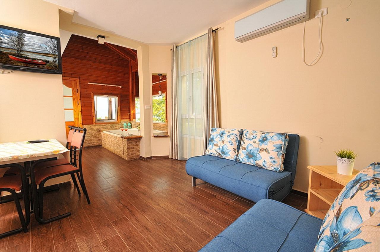 Mul Kinneret Livnim Extérieur photo